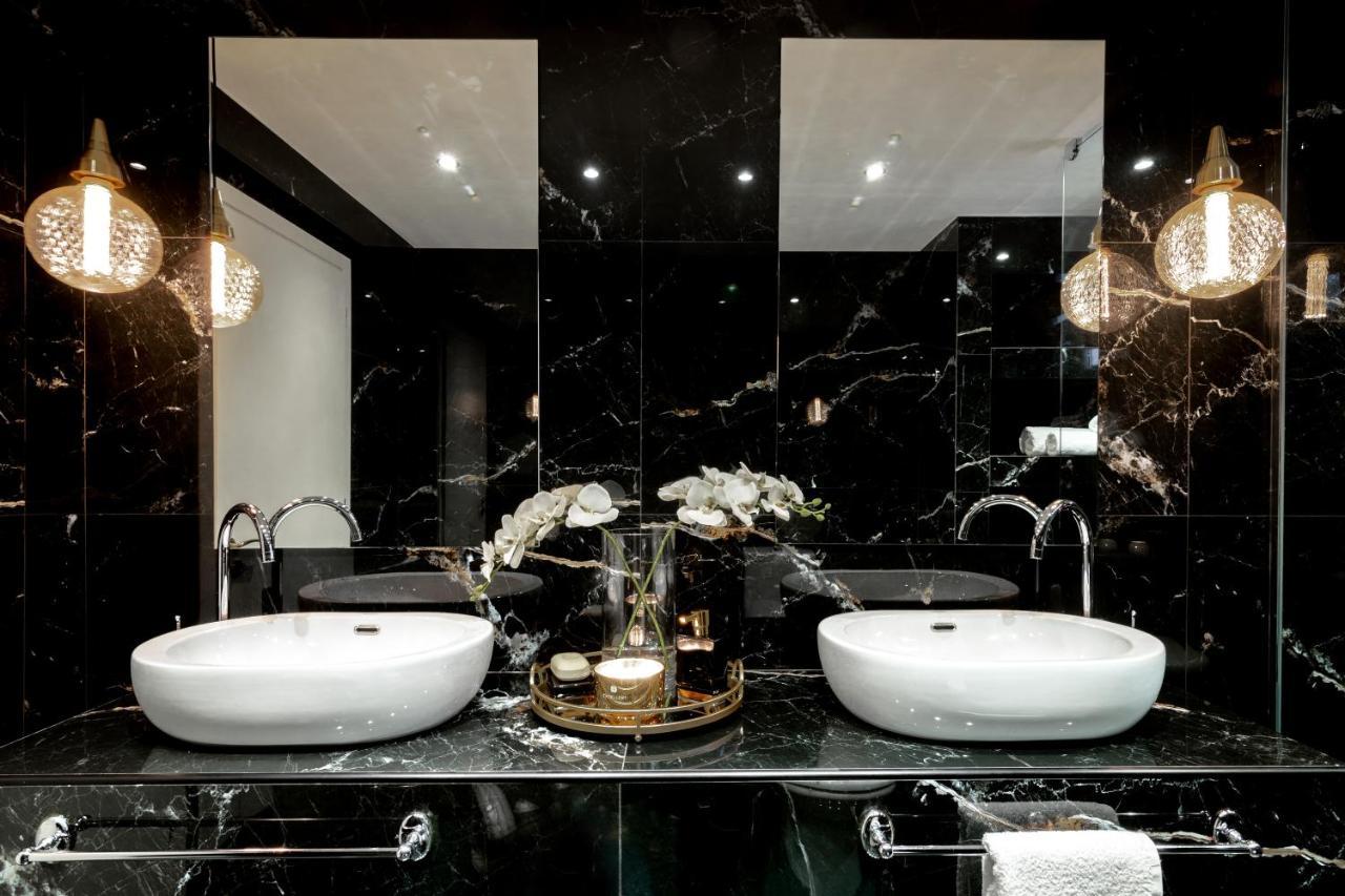 Maison Downtown Luxury Apartments! ザキントス エクステリア 写真