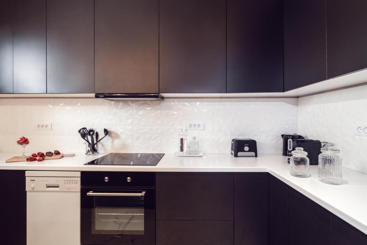 Maison Downtown Luxury Apartments! ザキントス エクステリア 写真