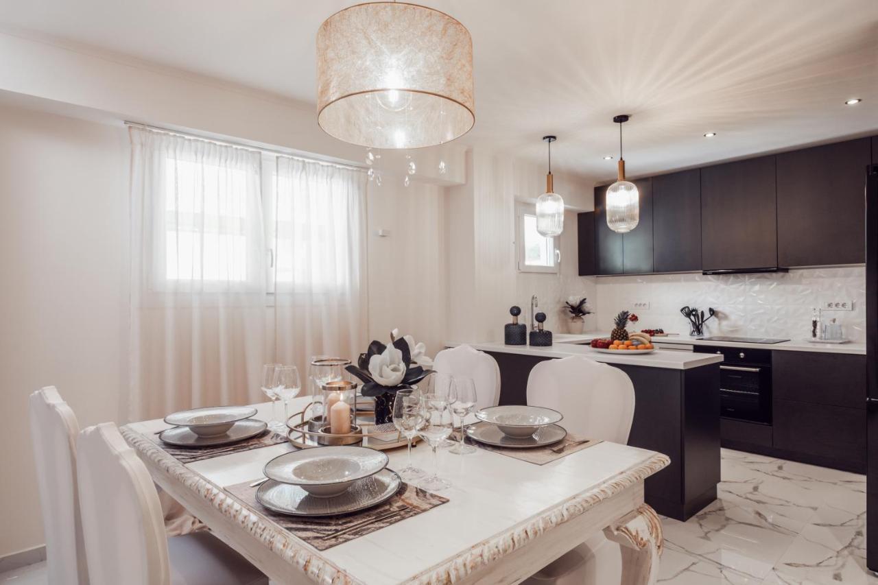 Maison Downtown Luxury Apartments! ザキントス エクステリア 写真