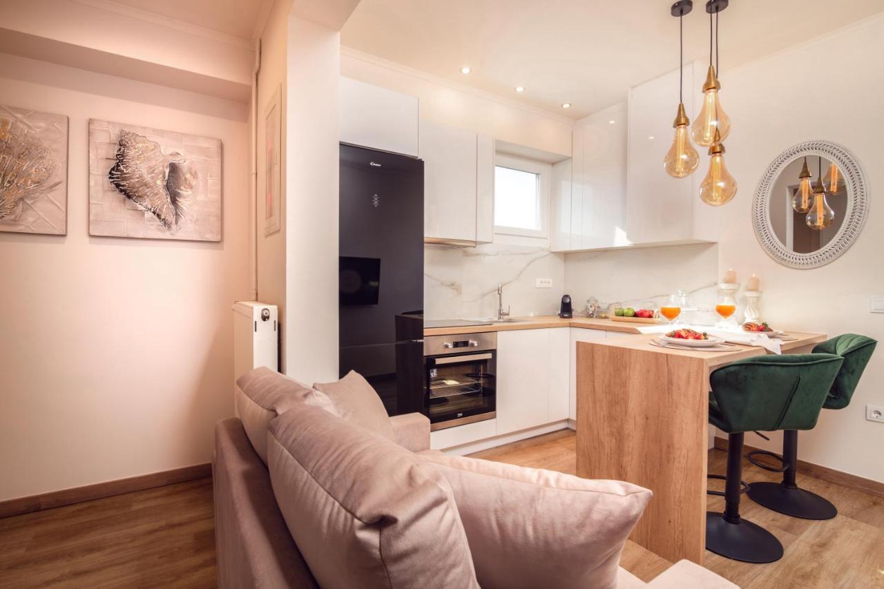 Maison Downtown Luxury Apartments! ザキントス エクステリア 写真